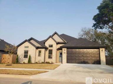 Main picture of 504 N Sabine Pass Rd