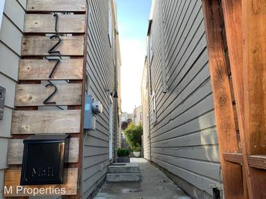 Main picture of 1272 York St