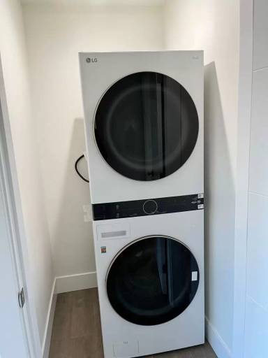 Main picture of 5874 Cedar St