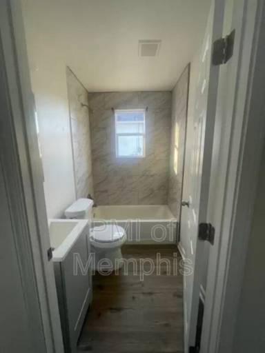 Main picture of 288 Leath St