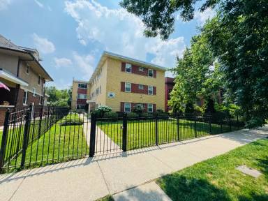 Main picture of 1429 W Jarvis Ave