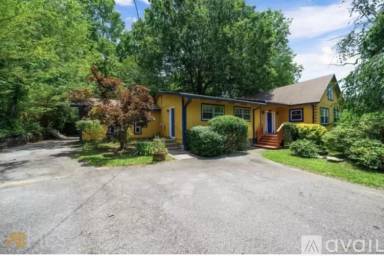 Main picture of 50 Hardy Ln