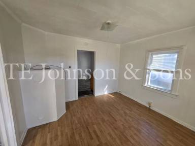 Main picture of 927 Gillette St