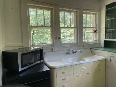 Main picture of 304 Wilson Ave