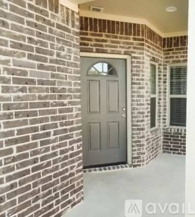 Main picture of 301 W Panther Way