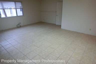 Main picture of 836 NW 6th St