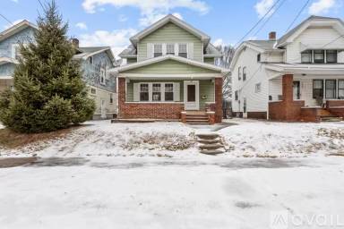 Main picture of 2106 Dana St