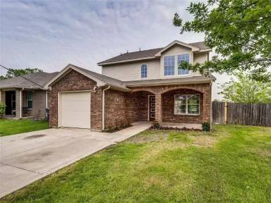 Main picture of 5203 Chippewa Dr