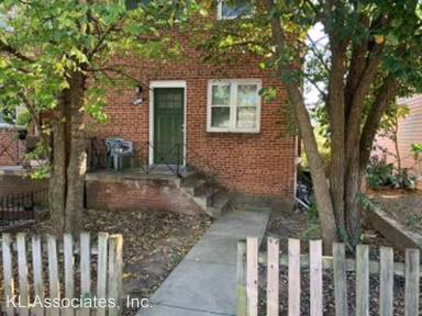 Main picture of 5363 Ames St NE