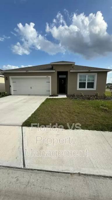 Main picture of 804 Horsetail Dr