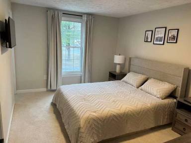 Main picture of 442 Shady Glen Dr