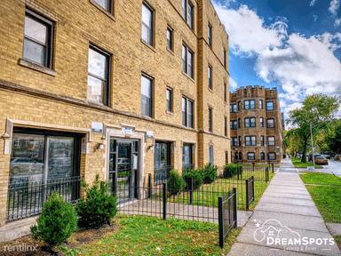 Main picture of 6901-17 S Paxton Ave & 2211-17 E 69th St Apartments