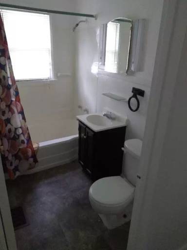 Main picture of 235 E Hillcrest Ave