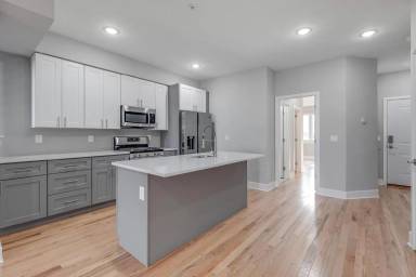 Main picture of 2113 W Master St