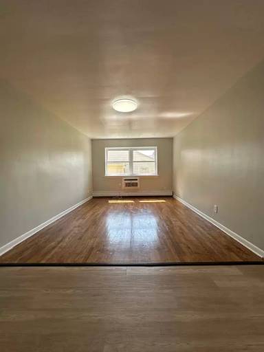Main picture of 405 Grove St