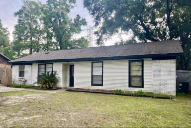 Main picture of 7752 Deborah Dr
