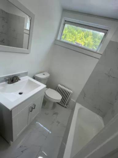 Main picture of 586 Rutherford Ave