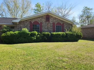 Main picture of 5715 Larkspur Dr