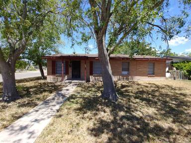 Main picture of 301 E Beck St