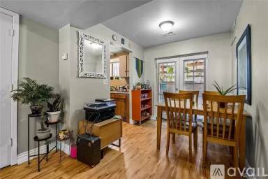 Main picture of 2541 W 44th Ave