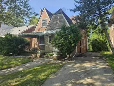 Main picture of 15061 Petoskey Ave
