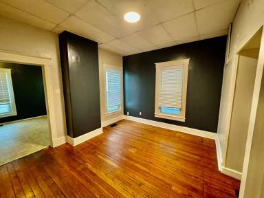 Main picture of 2805 S 4th St