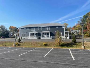 Main picture of 95 Maple St