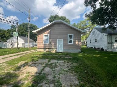 Main picture of 3320 Plaza Dr