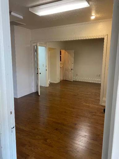 Main picture of 50 Main St