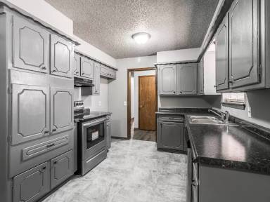 Main picture of 2912 N Peniel St