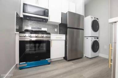 Main picture of 330 50th St Apartments