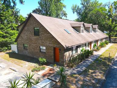 Main picture of 1609 Spring Garden Ct