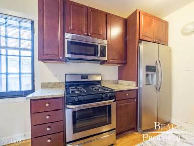 Main picture of 2108 W Ainslie St