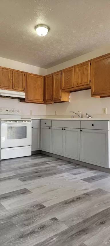 Main picture of 319 Clearwater Way