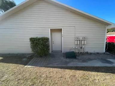 Main picture of 32 Sandalwood Ct