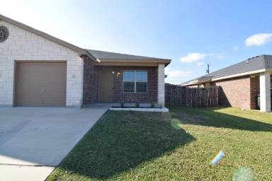 Main picture of 4405 Cambridge Dr