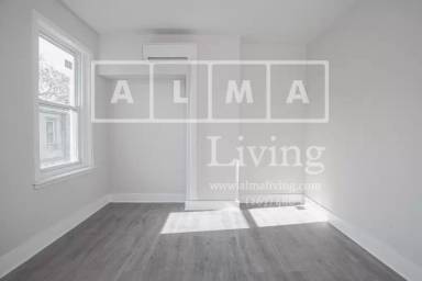 Main picture of 6051 N Norwood St