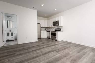 Main picture of 1654 Ridge Ave