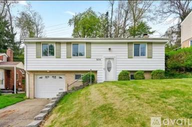 Main picture of 974 Highview Rd