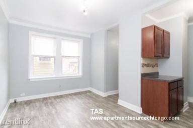Main picture of 4070 N Kenmore Ave