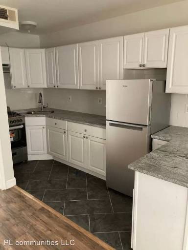Main picture of 143 N Walnut St