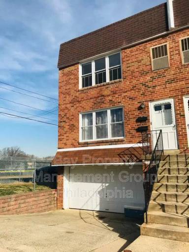 Main picture of 3401 Arthur St