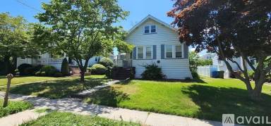 Main picture of 7 Chatham Pl