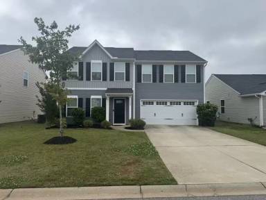 Main picture of 102 Castlebrook Dr