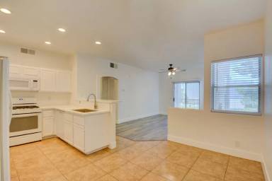 Main picture of Legacy Palms Condominiums