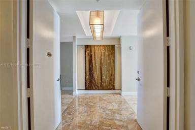 Main picture of Trump Palace