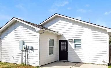 Main picture of 21319 Sweet Grass Ln
