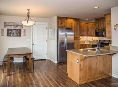 Main picture of 20240 Badger Rd