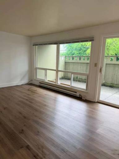 Main picture of 3304 Nassau St