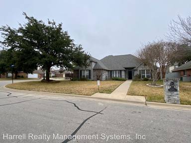 Main picture of 2512 Wilshire Dr